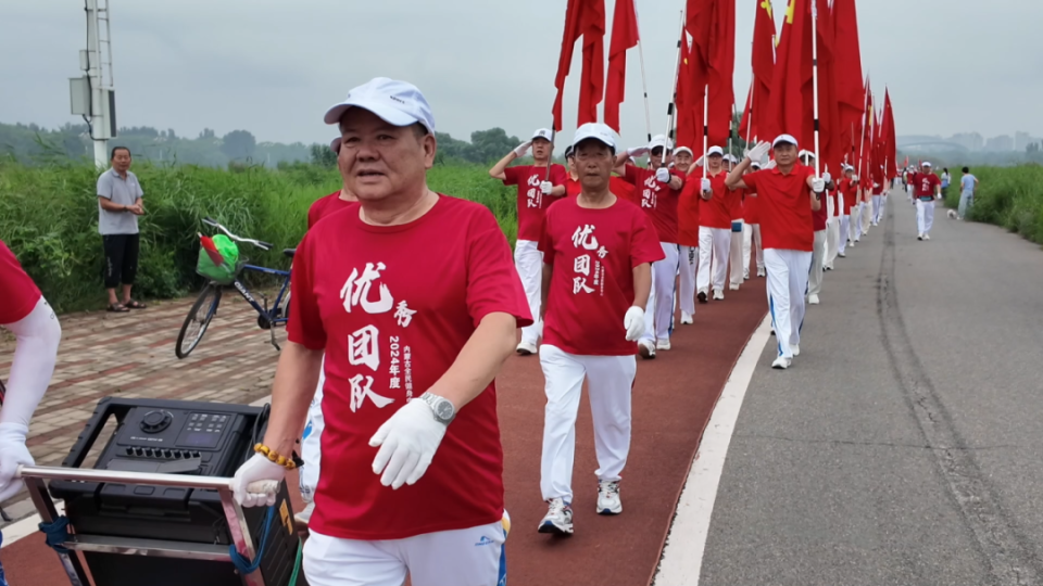红色线路前, qiVGx, 高潮